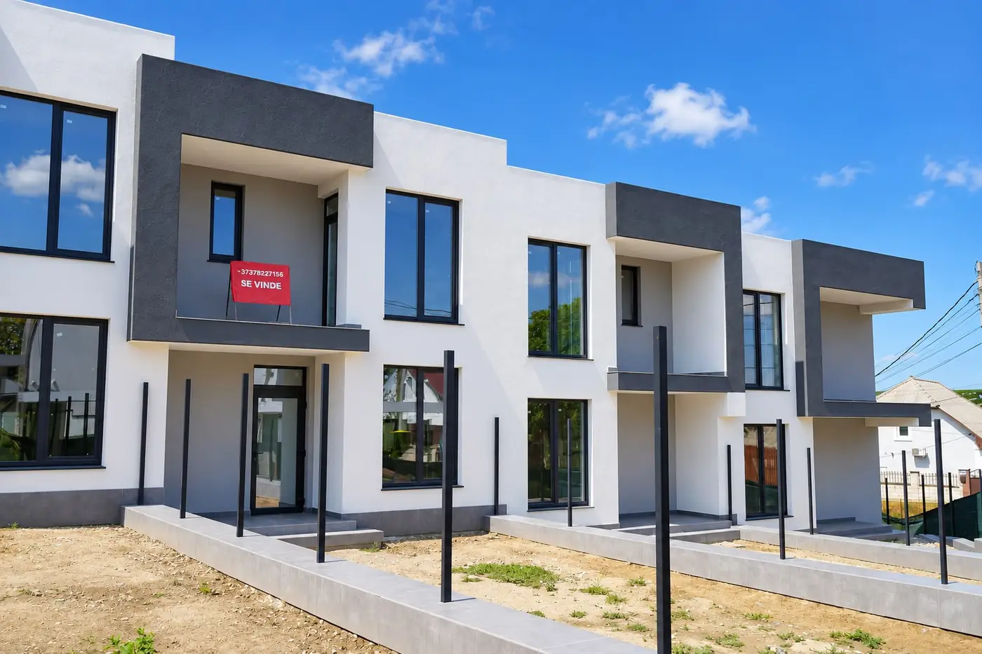 Townhouse pe Ion Creangă: perspectiva frontală a ansamblului